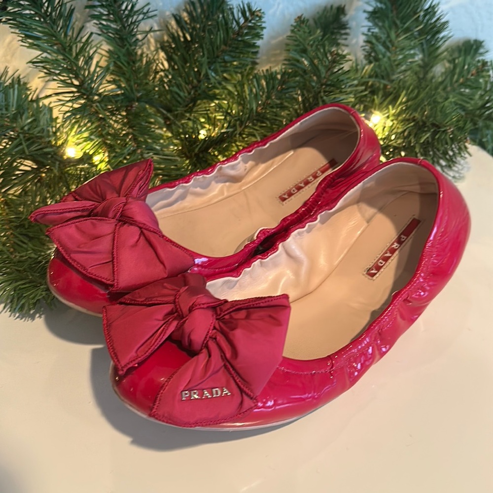 Prada patent leather bow ballerinas